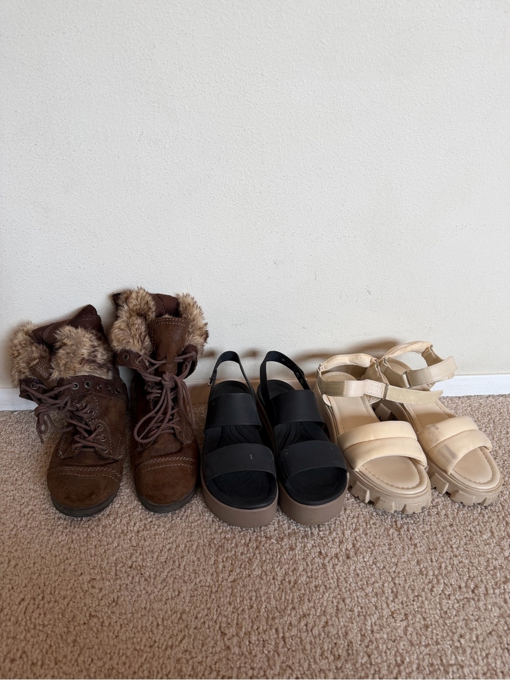 Women shoes - selling all 3 for $15